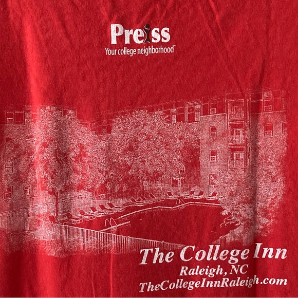 Raleigh - The College Inn T Shirt - Size XL - Picture 4 of 5